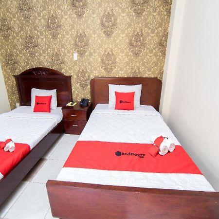 Reddoorz Near 23Rd September Park Hotel Ho Si Minh-város Kültér fotó
